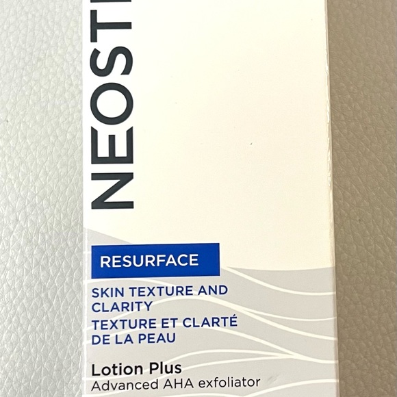 Neostrata Lotion Plus 200g / 6.8 fl oz (big) - Picture 3 of 7